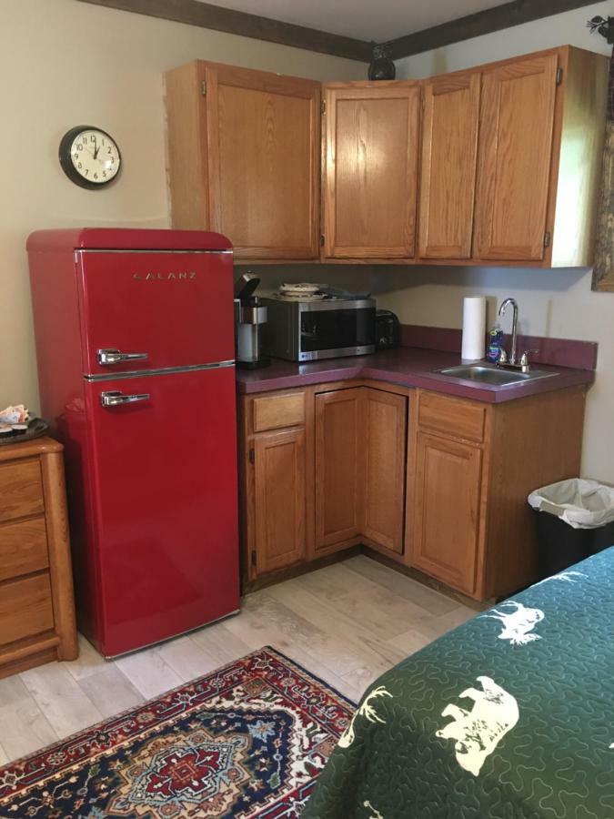 Warrensburg Inn & Suites - 6 Mi To Lake George Bagian luar foto