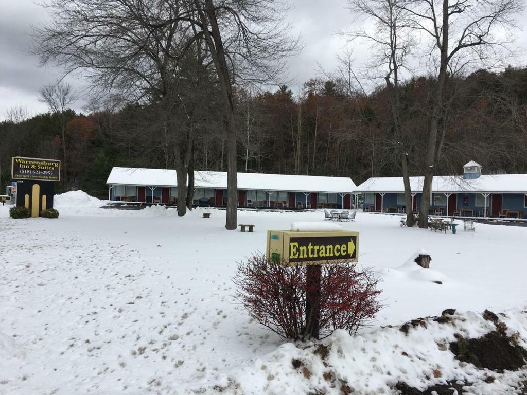 Warrensburg Inn & Suites - 6 Mi To Lake George Bagian luar foto