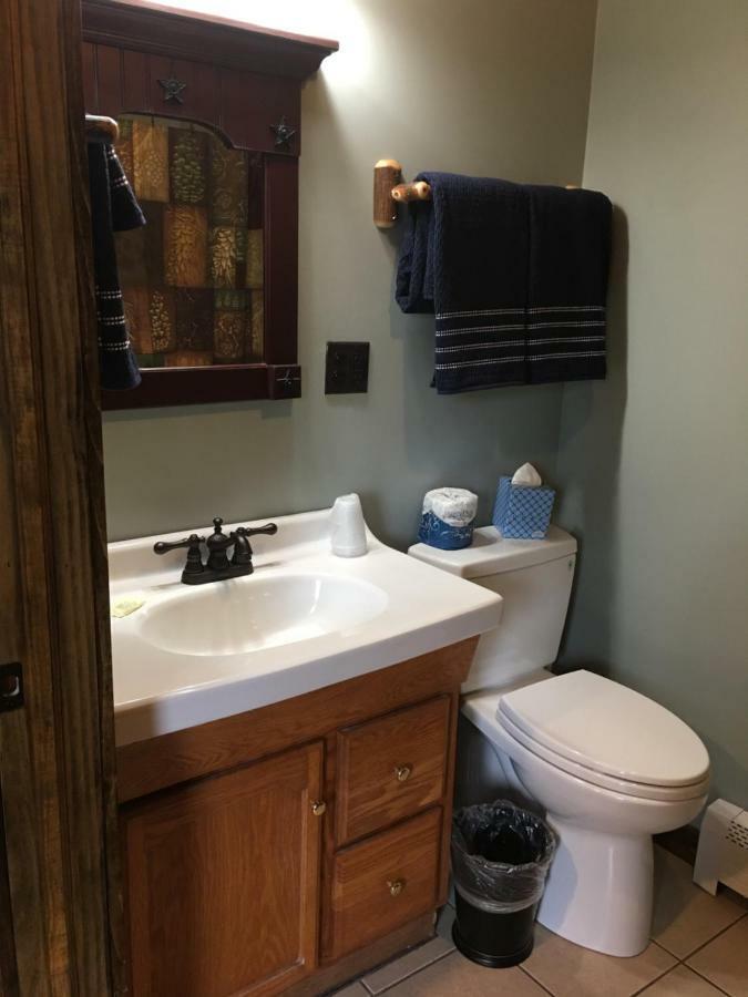Warrensburg Inn & Suites - 6 Mi To Lake George Bagian luar foto