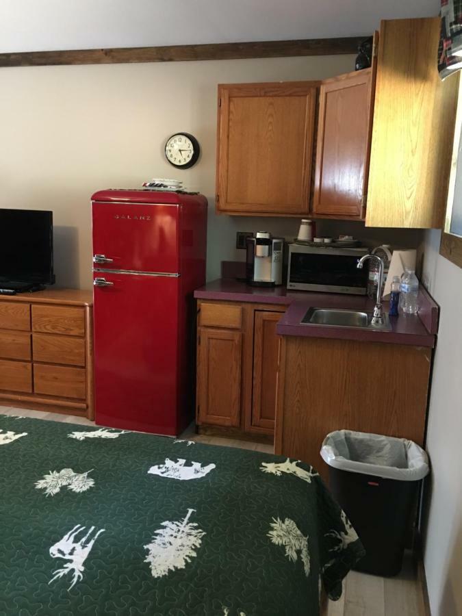 Warrensburg Inn & Suites - 6 Mi To Lake George Bagian luar foto