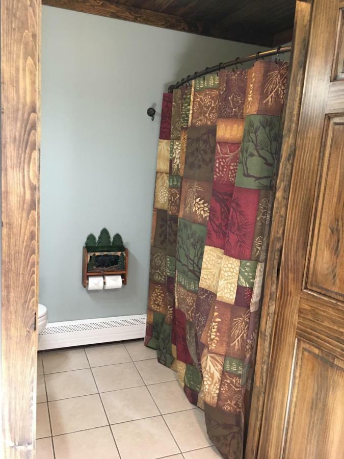 Warrensburg Inn & Suites - 6 Mi To Lake George Bagian luar foto